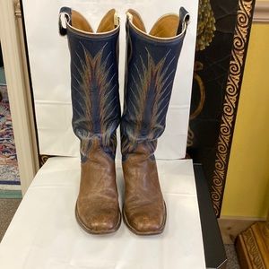 Very cool, vintage, tall cowboy western boots. Brown and Navy